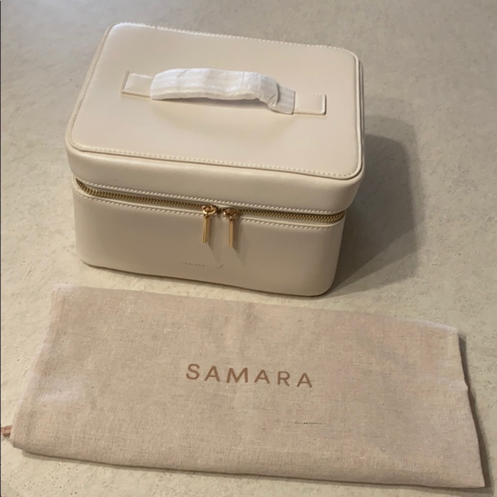 SAMARA Makeup Case - Jilly Box Summer 2021